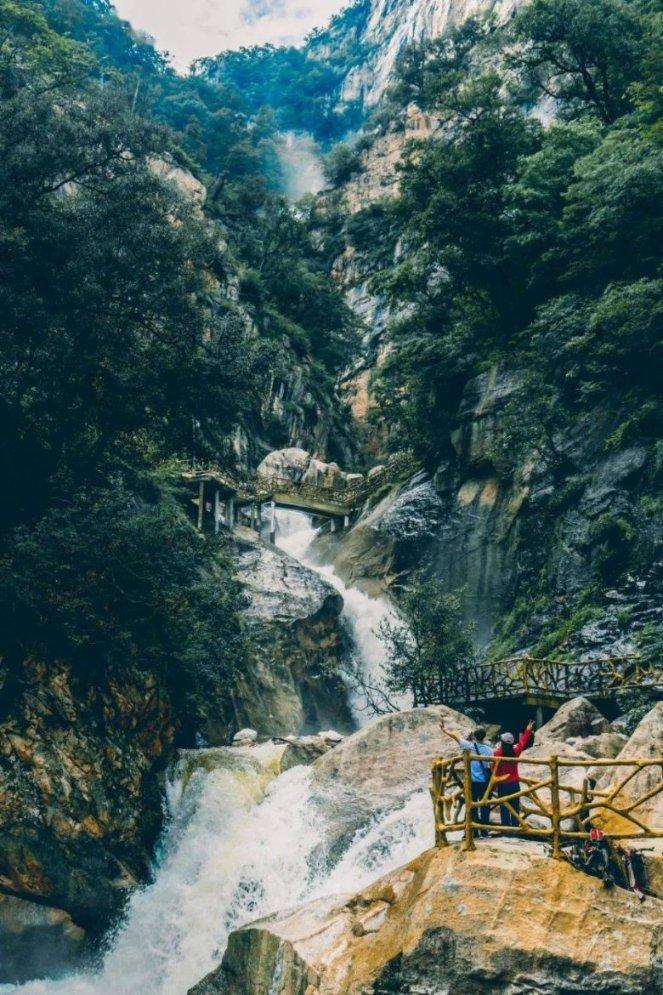 黄斑水肿,让多彩的世界变了形